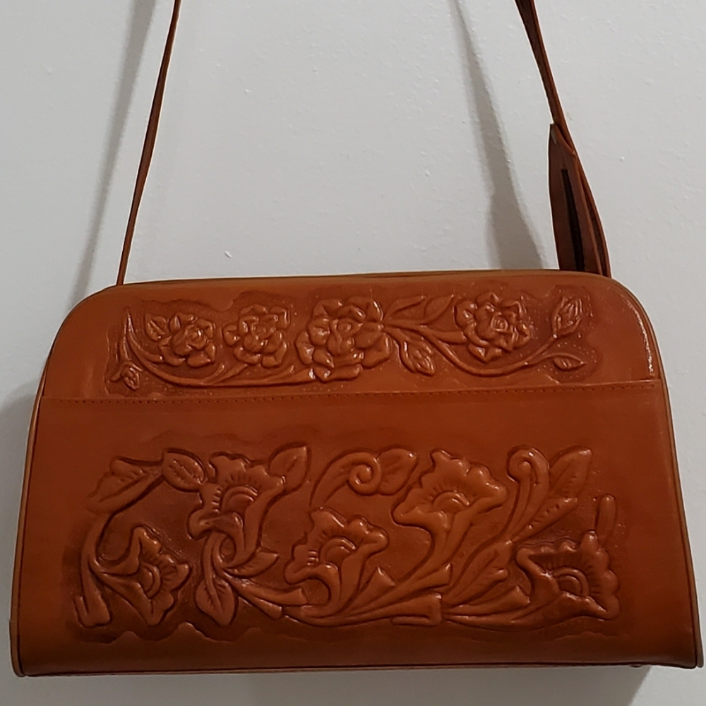 Leather bag